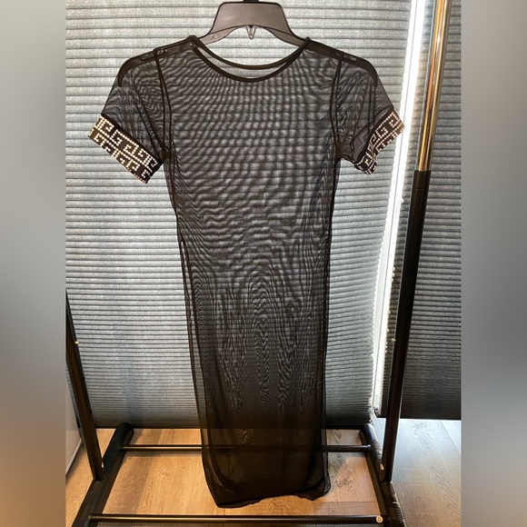 Mesh Cover up - Picture 2 of 2